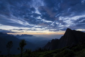 Before The Sunrise at Kolukkumalai